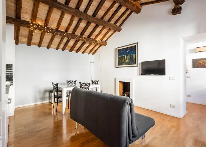 Pavone Centre Romantic